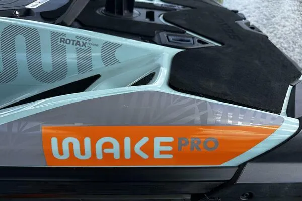 2022 Sea-Doo Wake Pro 230
