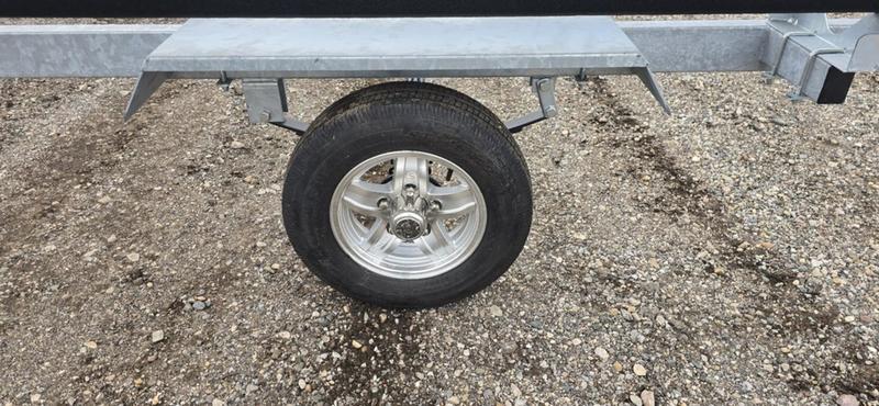 2025 Genesis Trailers 20Ft Bunk Style Pontoon Trailer - Image 5