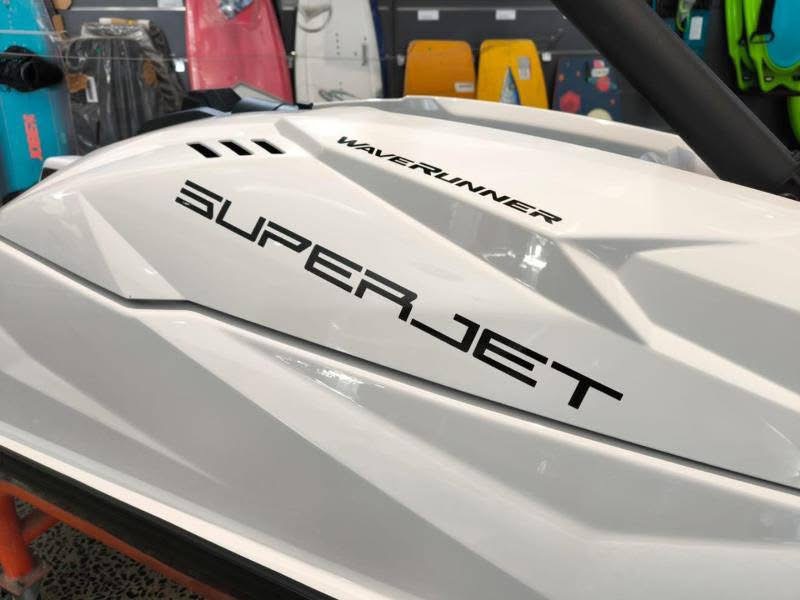 2023 Yamaha Superjet - Image 6