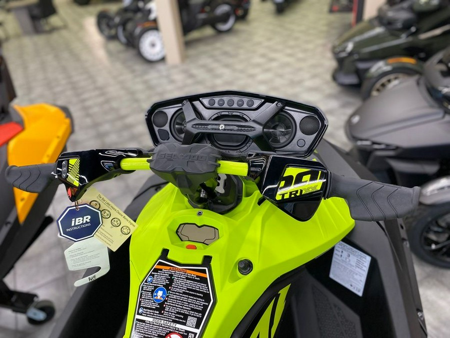 2023 Sea-Doo Spark Trix 3-up - Image 4