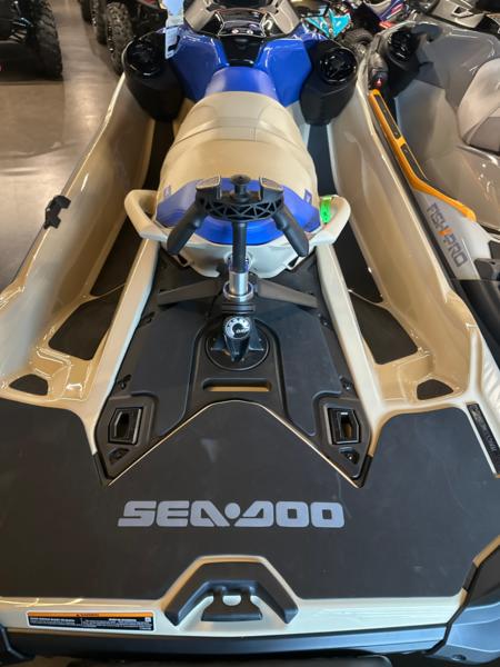 2025 Sea-Doo Wake™ Pro 230 - Image 3