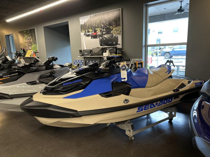 2025 Sea-Doo Wake™ Pro 230 - Image 8