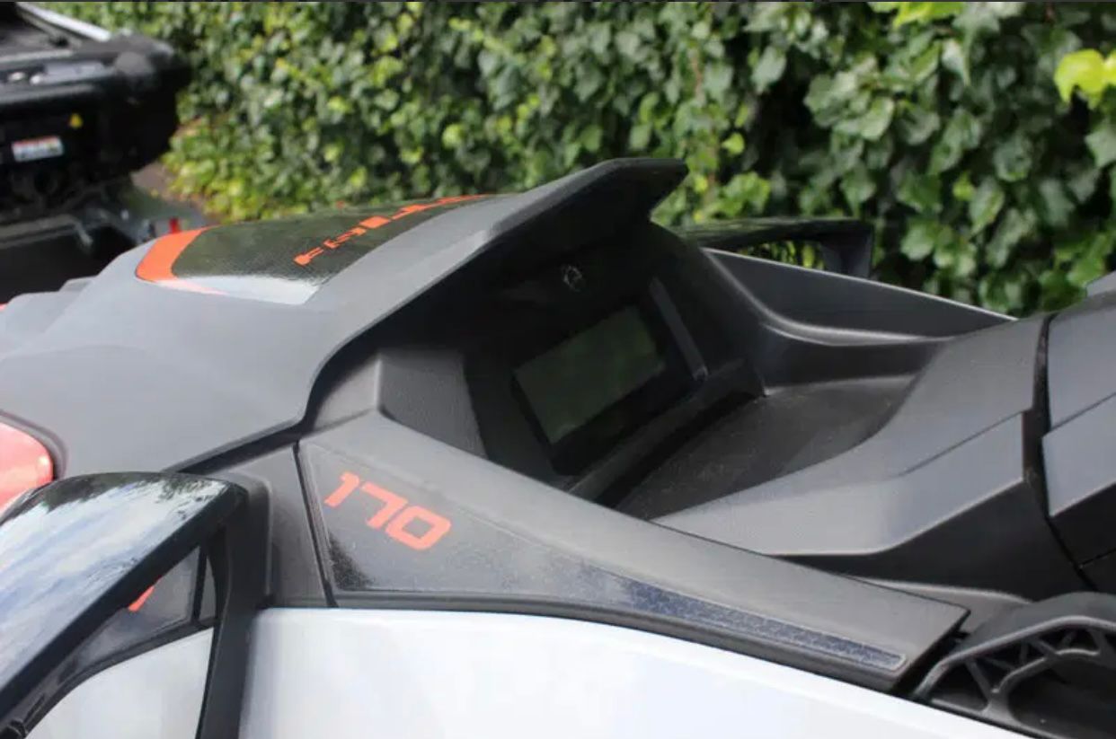 2023 Sea-Doo GTI SE 170 - Image 5