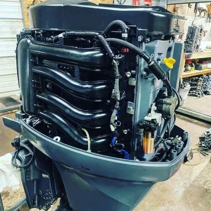 Yamaha 300 HP V6 EFI Four Stroke Outboard Motor - Image 5