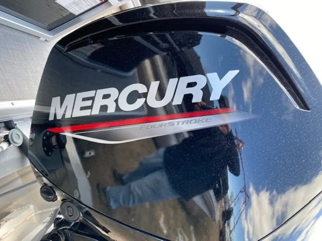 2025 Mercury 115HP Command Thrust EFI Outboard - Image 13